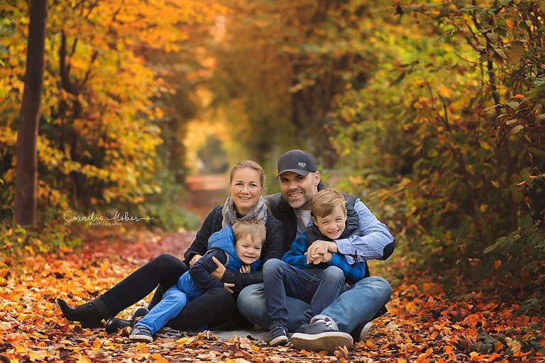 Familienfotos Familienshooting Family Photographer Kinderfotos Kinderfotografie Child Portraits Cornelia Moebes Photography