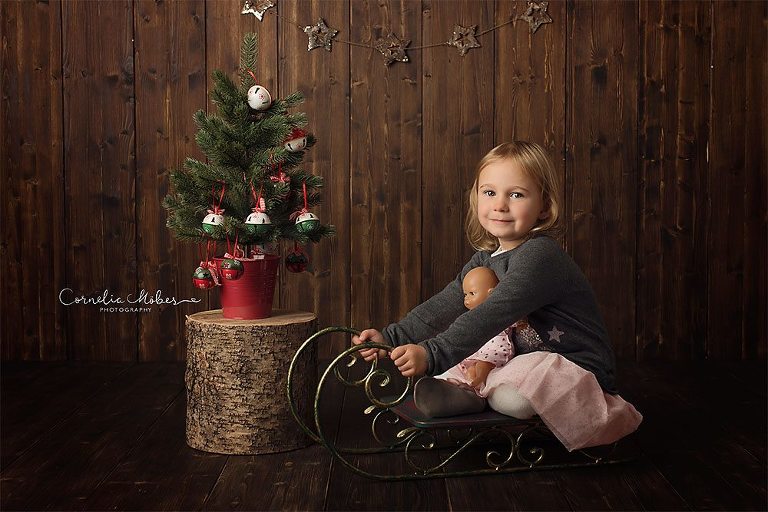 Weihnachtsshooting Portrait Photographer Familienfotos Familienshooting Kinderportraits Kinderfotograf Zug Zuerich Luzern Cornelia Moebes Photography