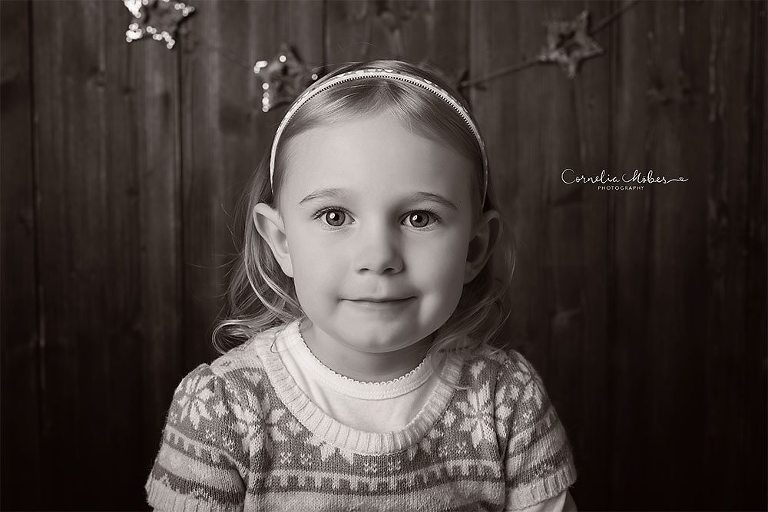 Weihnachtsshooting Portrait Photographer Familienfotos Familienshooting Kinderportraits Kinderfotograf Zug Zuerich Luzern Cornelia Moebes Photography