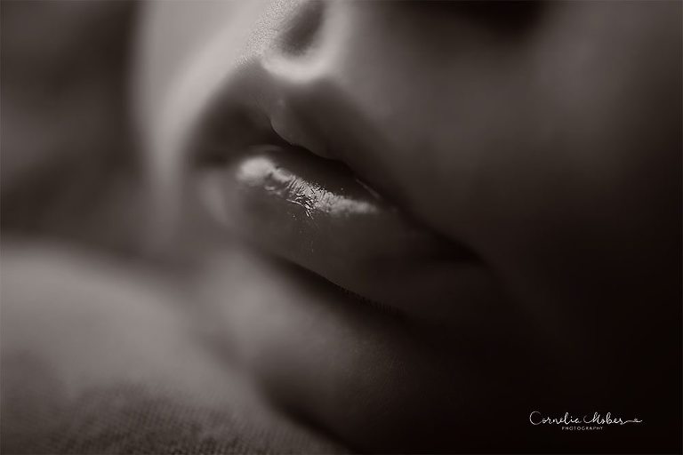 Neugeborenenbilder Neugeborenenshooting Neugeborenenfotografie newbornphotography newborn shooting Babyfotografie Babyfotograf Zug Zürich Luzern Aargau Schwyz Cornelia Moebes Photography