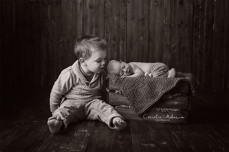 Neugeborenenbilder Neugeborenenshooting Neugeborenenfotografie newbornphotography newborn shooting Babyfotografie Babyfotograf Zug Zürich Luzern Aargau Schwyz Cornelia Moebes Photography