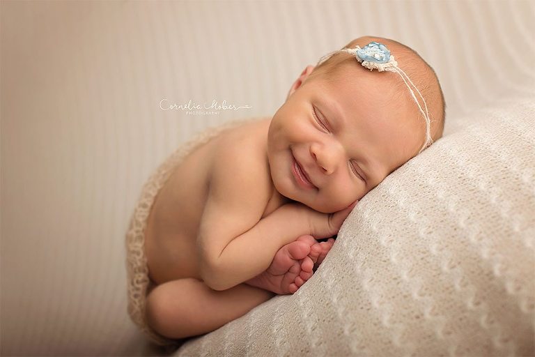 Neugeborene, Neugeborenenfotos, Neugeborenenfotografie, Neugeborenenfotografie Zug, Neugeborenenfotografie Zürich, Neugeborenenfotografie Luzern, Neugeborenenfotografie Aargau, Neugeborenenfotografie Schwyz, Neugeborenenfotografie Schweiz, Newbornshooting, Newborn Photographer, Newborn Photography,   Babyfotografie, Babyfotos, Baby Photographer, Baby Fotoshooting, Babyfotografie Zug, Babyfotografie Zürich, Babyfotografie Luzern, Babyfotografie Aargau, Babyfotografie Schwyz, Babyfotografie Schweiz, Portrait Photographer, Portrait Fotograf, Kinder Portrait, Familienportrait, Fotograf Zug, Fotograf Zuerich, Fotograf Luzern, Fotograf Schweiz