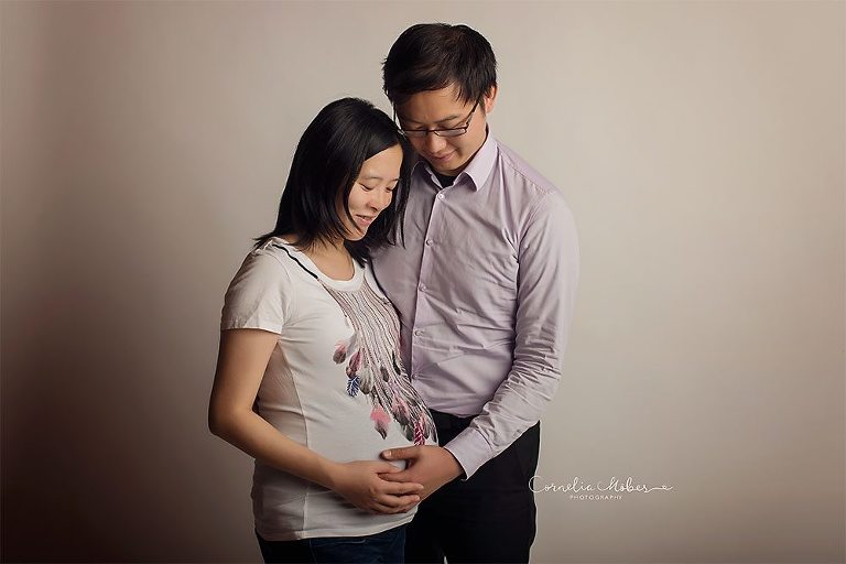 Schwangerschaftsfotos-Schwangerschaftsshooting Schwangerschaftsfotografie Babybauch Shooting maternity photographer Mutterschaft Babyfotograf Babyshooting newbornshooting Neugeborenenfotografie Cornelia Moebes Photography Schweiz Zuerich Luzern Zug Aargau Schwyz