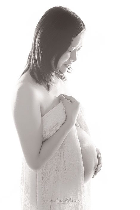 Schwangerschaftsfotos-Schwangerschaftsshooting Schwangerschaftsfotografie Babybauch Shooting maternity photographer Mutterschaft Babyfotograf Babyshooting newbornshooting Neugeborenenfotografie Cornelia Moebes Photography Schweiz Zuerich Luzern Zug Aargau Schwyz