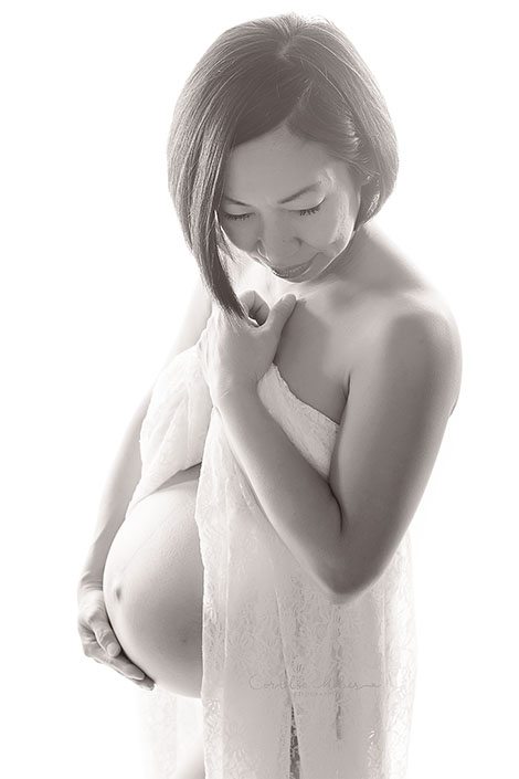 Schwangerschaftsfotos-Schwangerschaftsshooting Schwangerschaftsfotografie Babybauch Shooting maternity photographer Mutterschaft Babyfotograf Babyshooting newbornshooting Neugeborenenfotografie Cornelia Moebes Photography Schweiz Zuerich Luzern Zug Aargau Schwyz