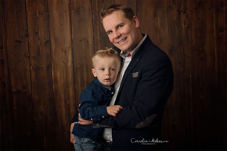 Weihnachtsshooting Christmas Minis Adventszeit Familienfotos Kinderportraits Weihnachtsportraits child portraits family photographer Cornelia Moebes Photography