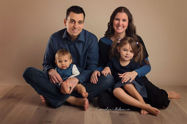 Weihnachtsshooting Portrait Photographer Familienfotos Familienshooting Kinderportraits Kinderfotograf Zug Zuerich Luzern Cornelia Moebes Photography