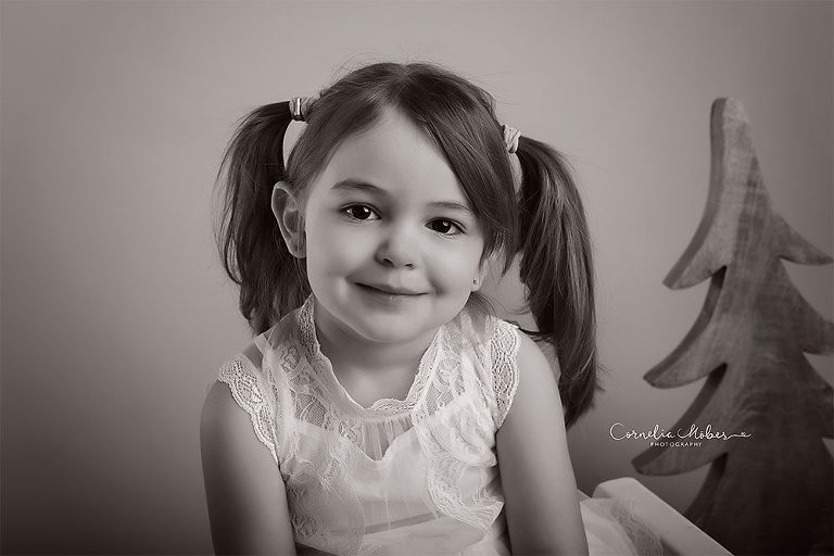 Weihnachtsshooting Portrait Photographer Familienfotos Familienshooting Kinderportraits Kinderfotograf Zug Zuerich Luzern Cornelia Moebes Photography