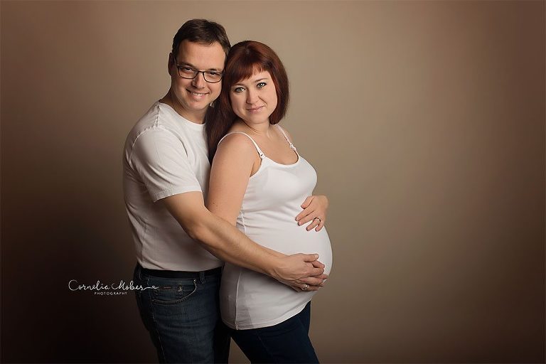 Schwangerschaftsfotos-Schwangerschaftsshooting Schwangerschaftsfotografie Babybauch Shooting maternity photographer Mutterschaft Babyfotograf Babyshooting newbornshooting Neugeborenenfotografie Cornelia Moebes Photography Schweiz Zuerich Luzern Zug Aargau Schwyz