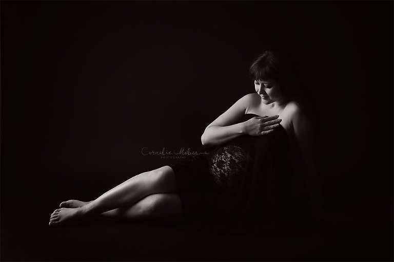 Schwangerschaftsfotos-Schwangerschaftsshooting Schwangerschaftsfotografie Babybauch Shooting maternity photographer Mutterschaft Babyfotograf Babyshooting newbornshooting Neugeborenenfotografie Cornelia Moebes Photography Schweiz Zuerich Luzern Zug Aargau Schwyz