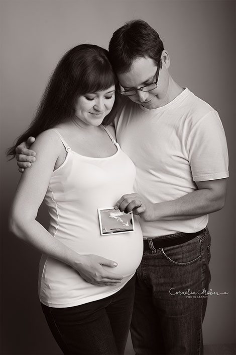 Schwangerschaftsfotos-Schwangerschaftsshooting Schwangerschaftsfotografie Babybauch Shooting maternity photographer Mutterschaft Babyfotograf Babyshooting newbornshooting Neugeborenenfotografie Cornelia Moebes Photography Schweiz Zuerich Luzern Zug Aargau Schwyz