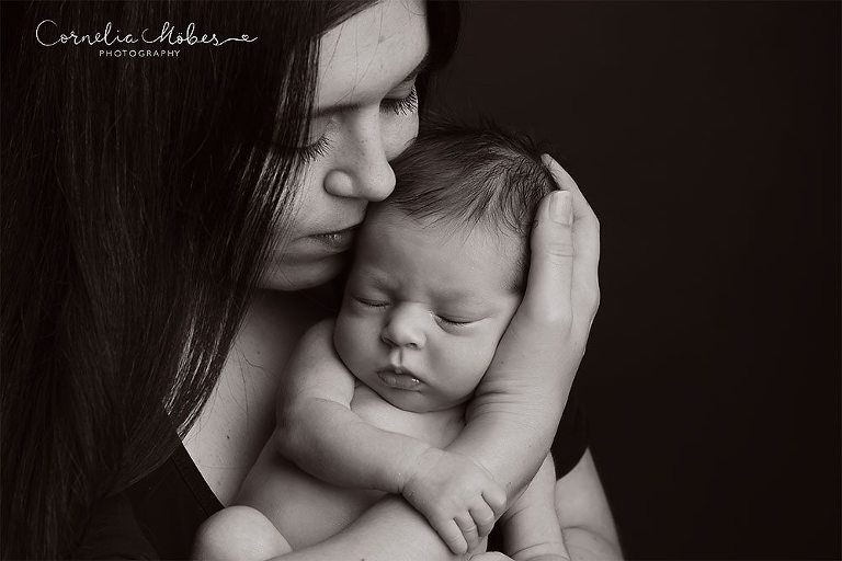 Neugeborenenbilder Babyboy Babyfotografie newbornshooting Neugeborenenfotografie Babyfotos Familie Cornelia Moebes Photography
