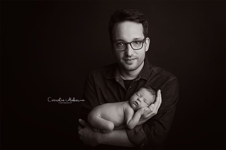 Neugeborenenbilder Babyboy Babyfotografie newbornshooting Neugeborenenfotografie Babyfotos Familie Cornelia Moebes Photography