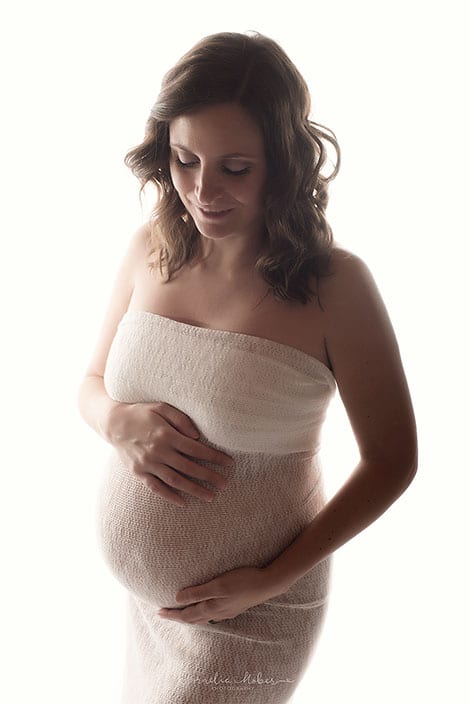 Babybauchshooting Babybauch Schwangerschaftsfotografie maternity portrait Cornelia Moebes Photography Zug Zürich Zentralschweiz