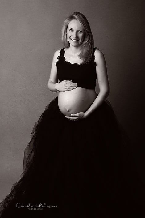 Schwangerschaftsfotos maternity photography Babybauchshooting Cornelia Moebes Photography