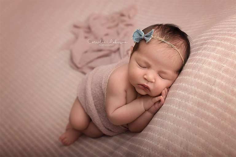 Neugeborene, Neugeborenenfotos, Neugeborenenfotografie, Neugeborenenfotografie Zug, Neugeborenenfotografie Zürich, Neugeborenenfotografie Luzern, Neugeborenenfotografie Aargau, Neugeborenenfotografie Schwyz, Neugeborenenfotografie Schweiz, Newbornshooting, Newborn Photographer, Newborn Photography, Babyfotografie, Babyfotos, Baby Photographer, Baby Fotoshooting, Babyfotografie Zug, Babyfotografie Zürich, Babyfotografie Luzern, Babyfotografie Aargau, Babyfotografie Schwyz, Babyfotografie Schweiz,