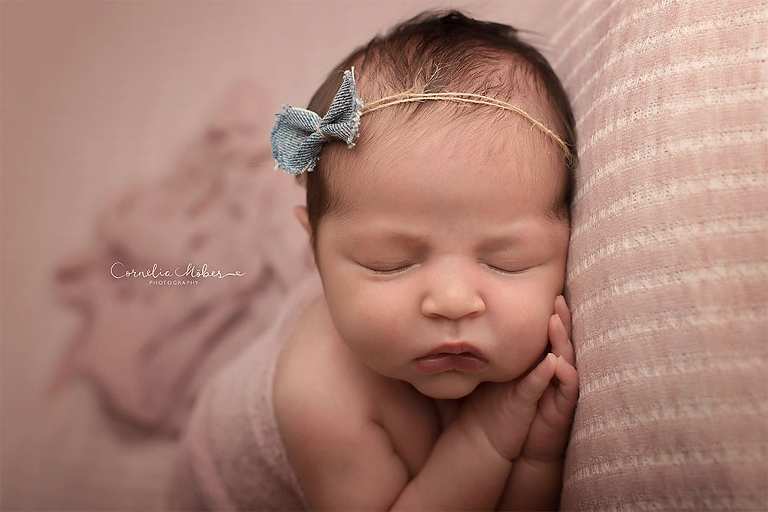 Neugeborene, Neugeborenenfotos, Neugeborenenfotografie, Neugeborenenfotografie Zug, Neugeborenenfotografie Zürich, Neugeborenenfotografie Luzern, Neugeborenenfotografie Aargau, Neugeborenenfotografie Schwyz, Neugeborenenfotografie Schweiz, Newbornshooting, Newborn Photographer, Newborn Photography, Babyfotografie, Babyfotos, Baby Photographer, Baby Fotoshooting, Babyfotografie Zug, Babyfotografie Zürich, Babyfotografie Luzern, Babyfotografie Aargau, Babyfotografie Schwyz, Babyfotografie Schweiz,