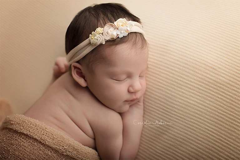 Neugeborene, Neugeborenenfotos, Neugeborenenfotografie, Neugeborenenfotografie Zug, Neugeborenenfotografie Zürich, Neugeborenenfotografie Luzern, Neugeborenenfotografie Aargau, Neugeborenenfotografie Schwyz, Neugeborenenfotografie Schweiz, Newbornshooting, Newborn Photographer, Newborn Photography, Babyfotografie, Babyfotos, Baby Photographer, Baby Fotoshooting, Babyfotografie Zug, Babyfotografie Zürich, Babyfotografie Luzern, Babyfotografie Aargau, Babyfotografie Schwyz, Babyfotografie Schweiz,