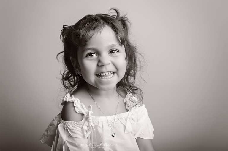 Neugeborenenfotografie Neugeborenenfotos Newbornportraits Newbornshoot Newborn Baby Photographer Babyshoot Babyfotografie Portrait Familie Cornelia Moebes Photography