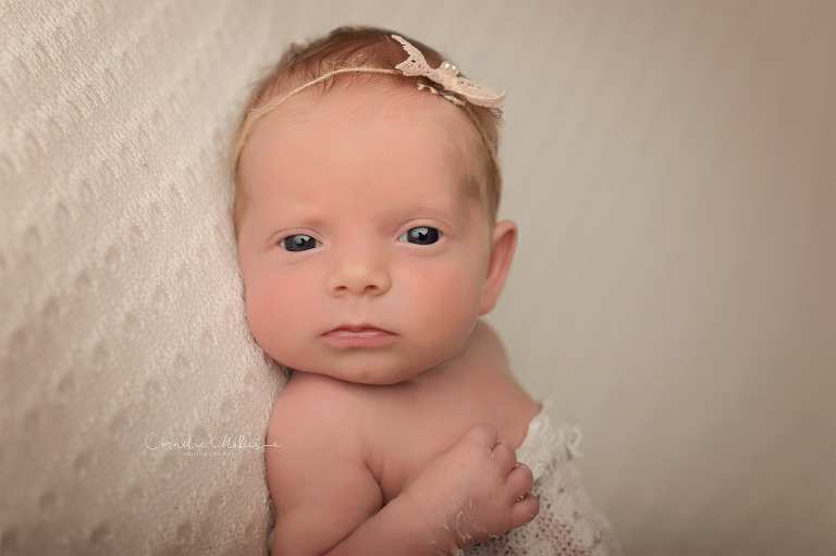 Neugeborenenfotografie Neugeborenenfotos Newbornportraits Newbornshoot Newborn Baby Photographer Babyshoot Babyfotografie Portrait Familie siblings Geschwisterfoto Cornelia Moebes Photography Zug Zürich Luzern