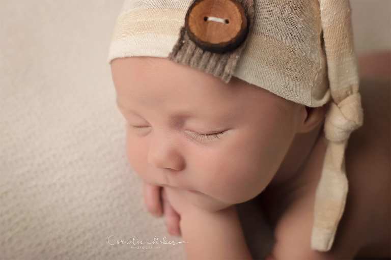 Neugeborenenfotografie Neugeborenenfotos Newbornportraits Newbornshoot Newborn Baby Photographer Babyshoot Babyfotografie Portrait Familie Cornelia Moebes Photography