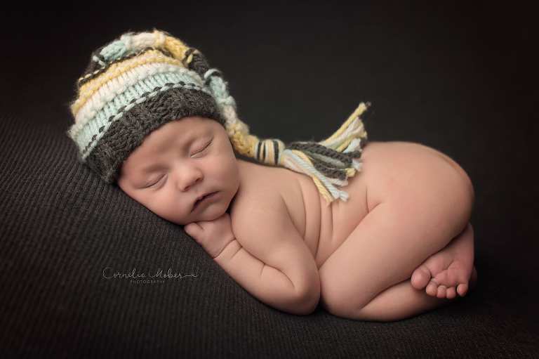 Neugeborenenfotografie Neugeborenenfotos Newbornportraits Newbornshoot Newborn Baby Photographer Babyshoot Babyfotografie Portrait Familie Cornelia Moebes Photography