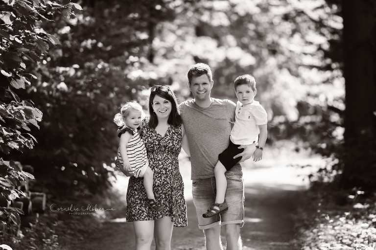 Schwangerschaftsfotografie Schwangerschaftsbilder maternity Babybauch Shooting Mom to be Mutterschaft Familienfotos Cornelia Moebes Photography Zug Zürich