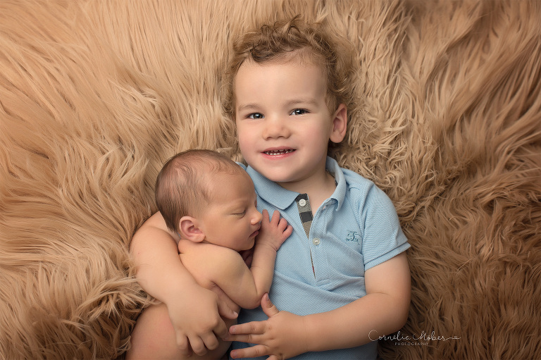 Neugeborenenfotografie Neugeborenenfotos Newbornportraits Newbornshoot Newborn Baby Photographer Babyshoot Babyfotografie Portrait Familie Cornelia Moebes Photography