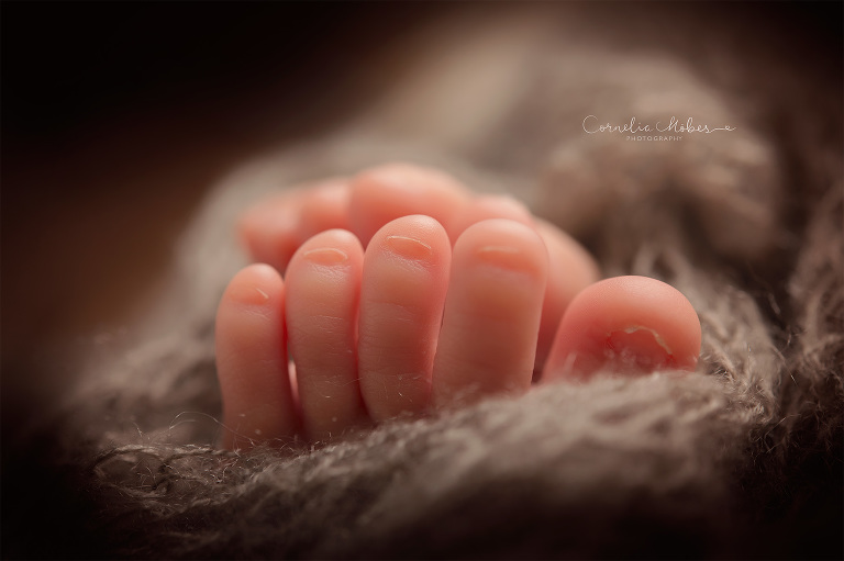 Babygirl Neugeborenenfotografie Neugeborenenfotos Newbornportraits Newbornshoot Newborn Baby Photographer Babyshoot Babyfotografie Portrait Familie Cornelia Moebes Photography