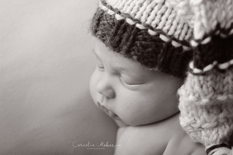 Neugeborenenfotografie Neugeborenenfotos Newbornportraits Newbornshoot Newborn Baby Photographer Babyshoot Babyfotografie Portrait Familie Cornelia Moebes Photography