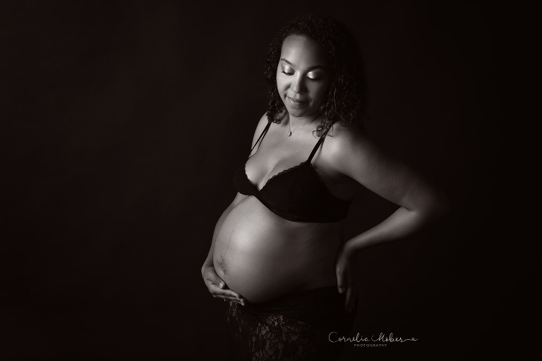 Neugeborenenfotografie Neugeborenenfotos Newbornportraits Newbornshoot Newborn Baby Photographer Babyshoot Babyfotografie Portrait Familie Cornelia Moebes Photography