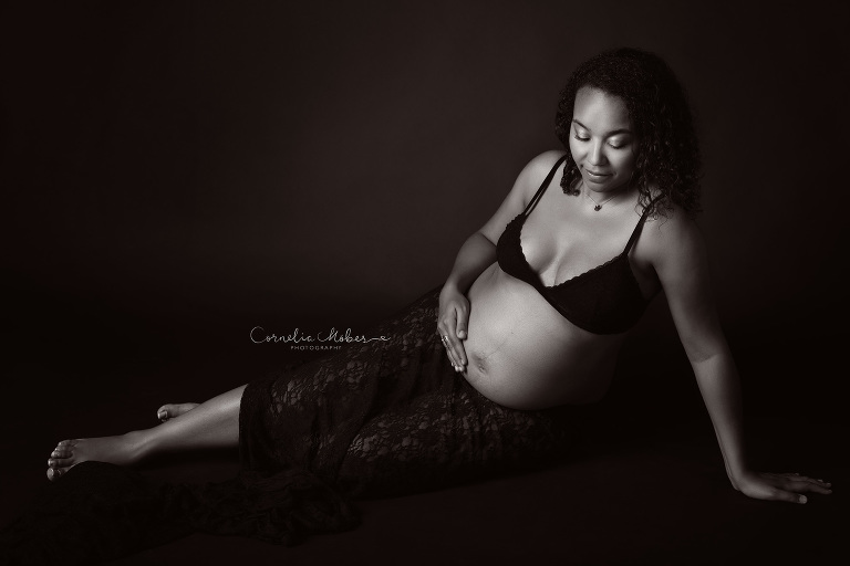 Neugeborenenfotografie Neugeborenenfotos Newbornportraits Newbornshoot Newborn Baby Photographer Babyshoot Babyfotografie Portrait Familie Cornelia Moebes Photography