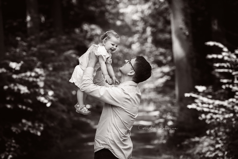 FineArt Portrait Kids Portraiture Fine Art Photography Kinderfotografie Porträt Familie Schwangerschaftsfotografie Schwangerschaftsbilder maternity Babybauch Shooting Mom to be Mutterschaft Familienfotos Cornelia Moebes Photography