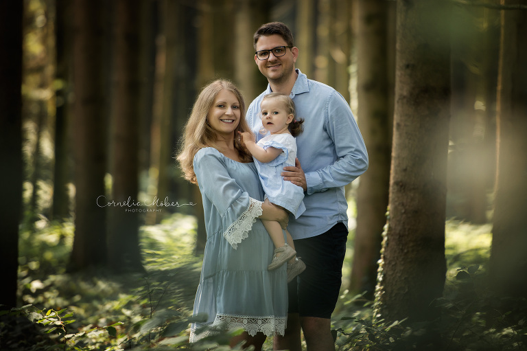 FineArt Portrait Kids Portraiture Fine Art Photography Kinderfotografie Porträt Familie Schwangerschaftsfotografie Schwangerschaftsbilder maternity Babybauch Shooting Mom to be Mutterschaft Familienfotos Cornelia Moebes Photography