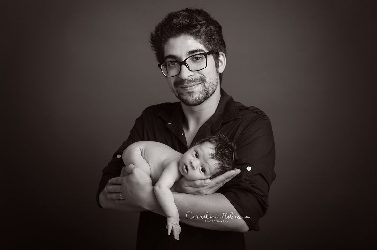 Neugeborenenfotografie Neugeborenenfotos Newbornportraits Newbornshoot Newborn Baby Photographer Babyshoot Babyfotografie Portrait Familie Cornelia Moebes Photography