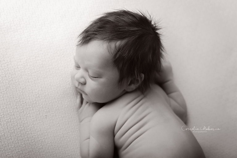 Neugeborenenfotografie Neugeborenenfotos Newbornportraits Newbornshoot Newborn Baby Photographer Babyshoot Babyfotografie Portrait Familie Cornelia Moebes Photography