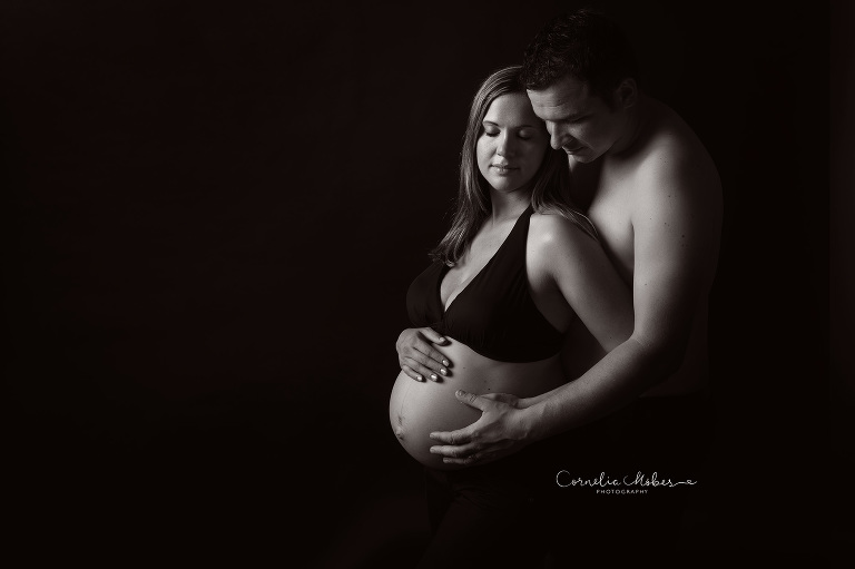 Neugeborenenfotografie Neugeborenenfotos Newbornportraits Newbornshoot Newborn Baby Photographer Babyshoot Babyfotografie Portrait Familie Cornelia Moebes Photography