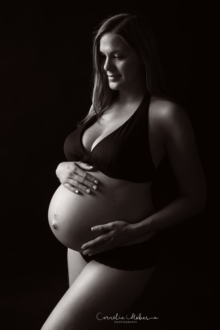 Neugeborenenfotografie Neugeborenenfotos Newbornportraits Newbornshoot Newborn Baby Photographer Babyshoot Babyfotografie Portrait Familie Cornelia Moebes Photography