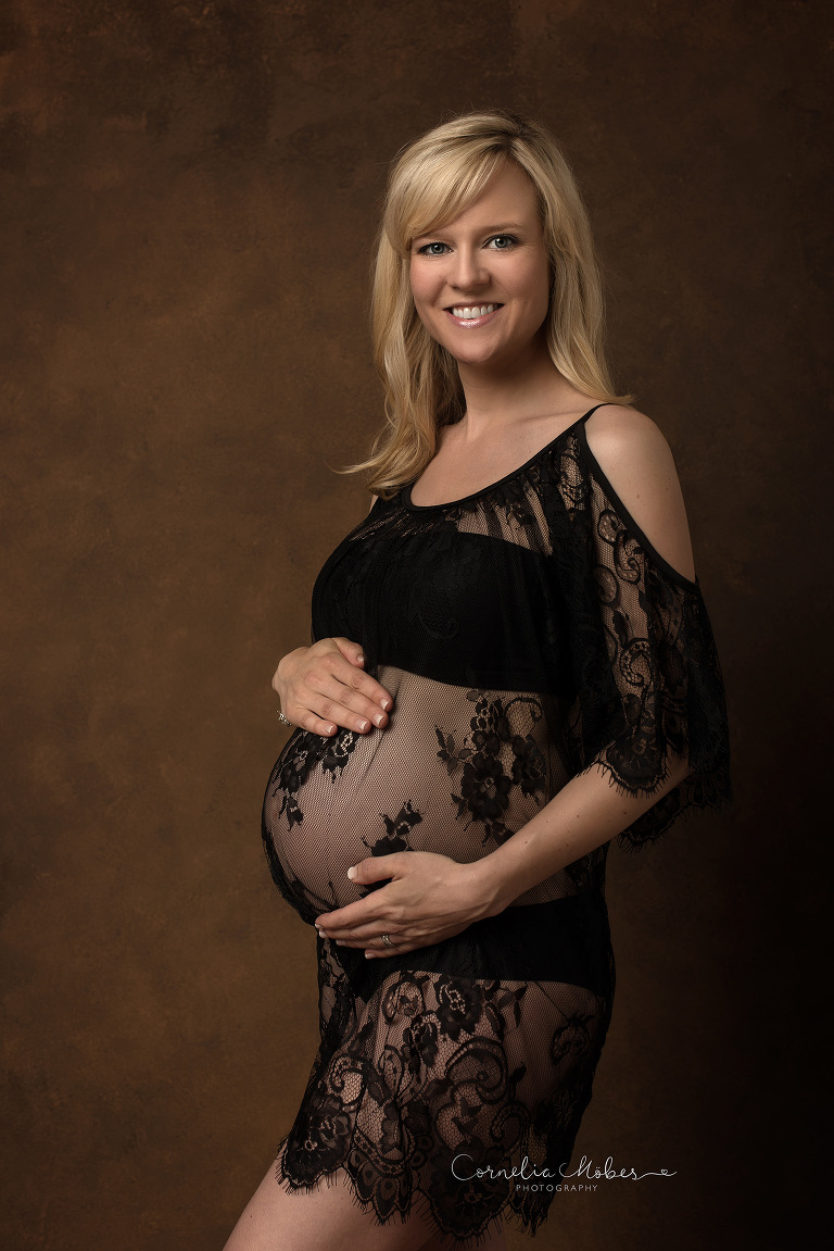 Schwangerschaftsfotografie Schwangerschaftsbilder maternity Babybauch Shooting Mom to be Mutterschaft Familienfotos Cornelia Moebes Photography Zug Zürich