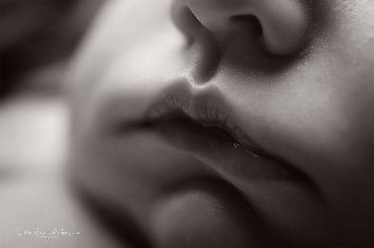 Neugeborenenfotografie Neugeborenenfotos Newbornportraits Newbornshoot Newborn Baby Photographer Babyshoot Babyfotografie Portrait Familie Cornelia Moebes Photography