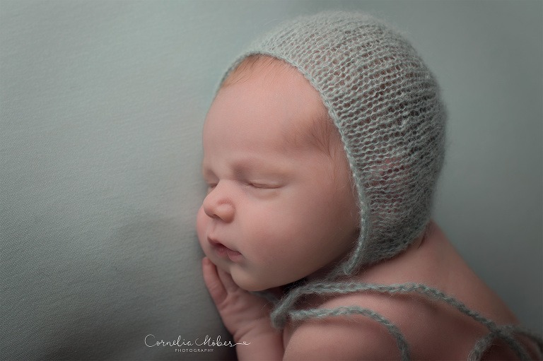 Neugeborenenfotografie Neugeborenenfotos Newbornportraits Newbornshoot Newborn Baby Photographer Babyshoot Babyfotografie Portrait Familie Cornelia Moebes Photography