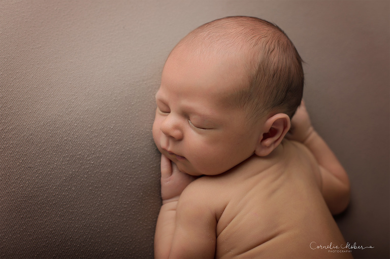 Neugeborenenfotografie Neugeborenenfotos Newbornportraits Newbornshoot Newborn Baby Photographer Babyshoot Babyfotografie Portrait Familie Cornelia Moebes Photography
