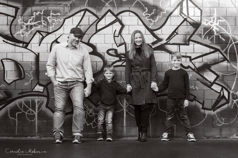 Familienfotografie Familienshooting Familienporträt Family Portrait Kinderfotografie Kinder Porträt Fine Art Cornelia Moebes Photography