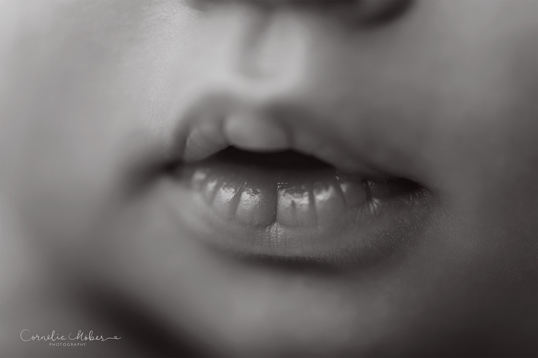 Familienportrait Family Photographer Zug Zürich Neugeborenenfotografie Neugeborenenfotos Newbornportraits Newbornshoot Newborn Baby Photographer Babyshoot Babyfotografie Portrait Familie Cornelia Moebes Photography