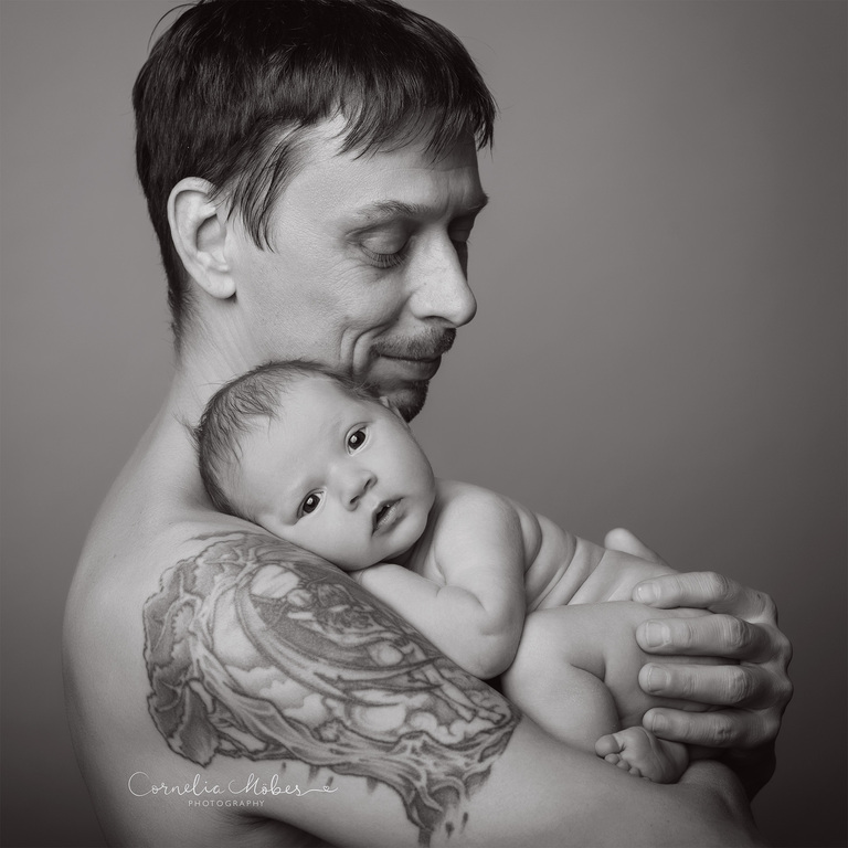 Neugeborenenfotografie Neugeborenenfotos Newbornportraits Newbornshoot Newborn Baby Photographer Babyshoot Babyfotografie Portrait Familie Cornelia Moebes Photography