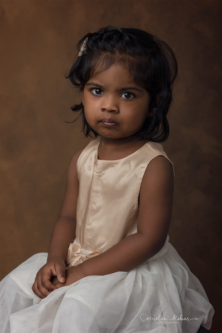 Familienportrait Family Photographer Zug Zürich Neugeborenenfotografie Neugeborenenfotos Newbornportraits Newbornshoot Newborn Baby Photographer Babyshoot Babyfotografie Portrait Familie Cornelia Moebes Photography